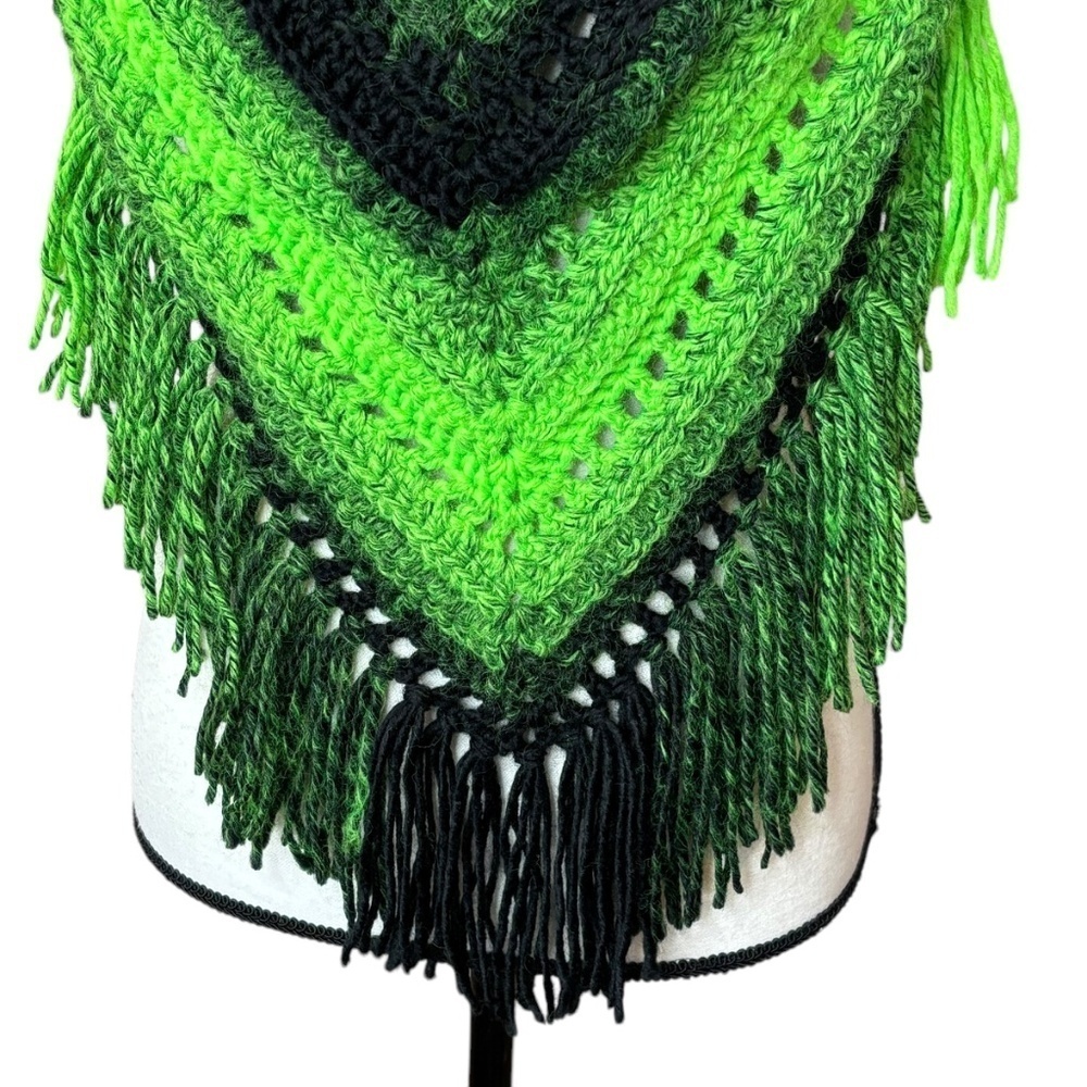 Handcrafted Crochet Cowl Neck Scarf With Fringe New Handmade by Seller Knit - Picture 6 of 16